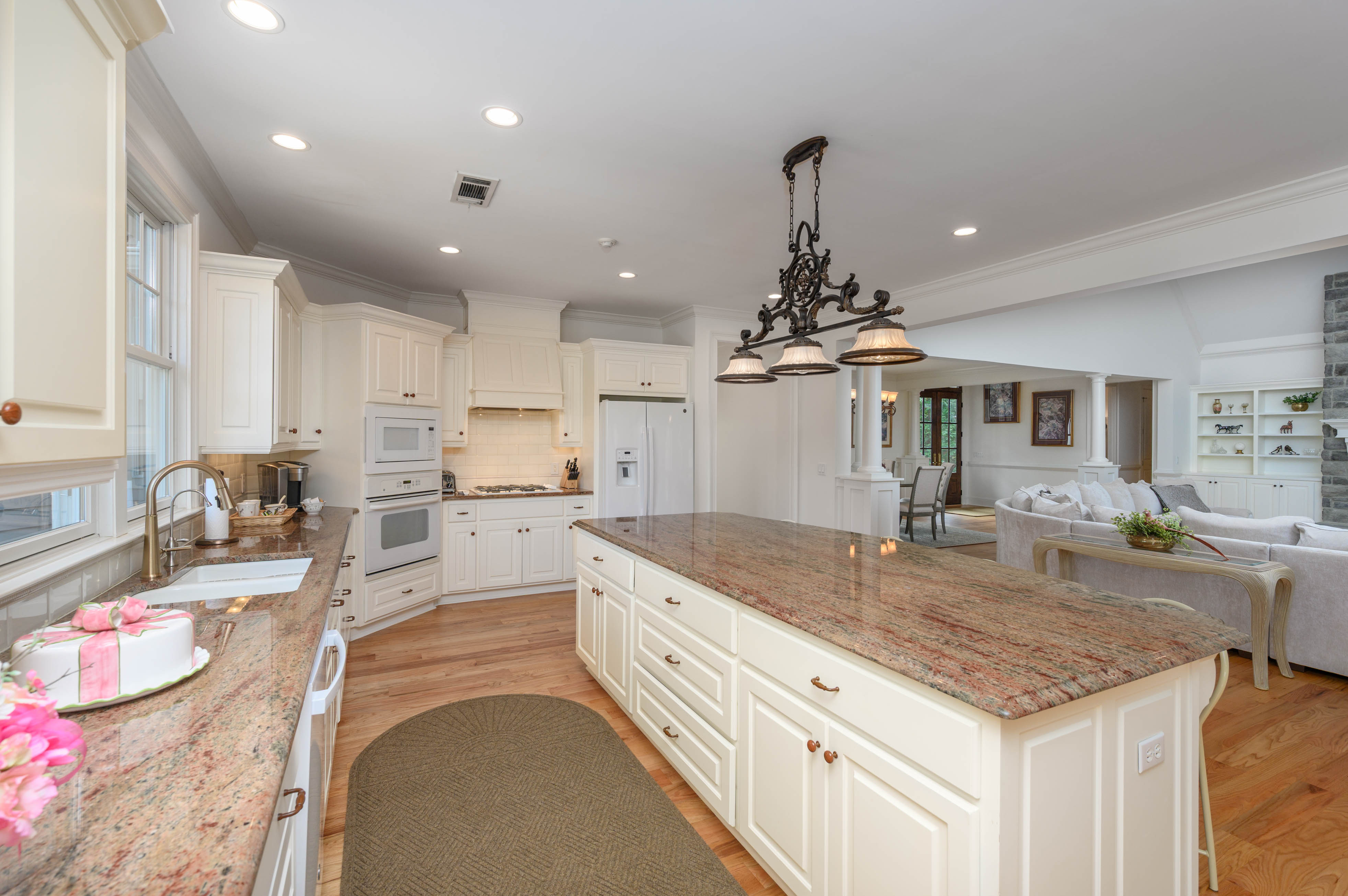 1061 School House Spring image 12